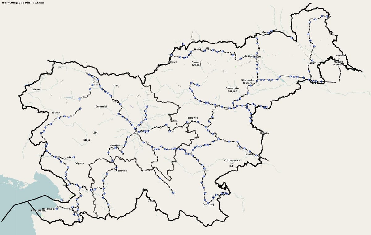 Գնացքը Սլովենիայի քարտեզի վրա